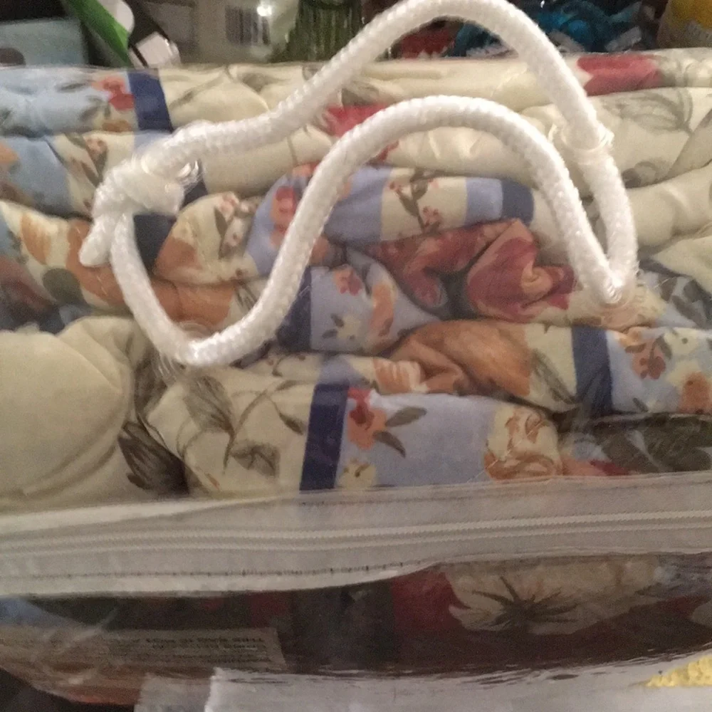 New in package, Biloxi king size reversible floral quilt with two shams